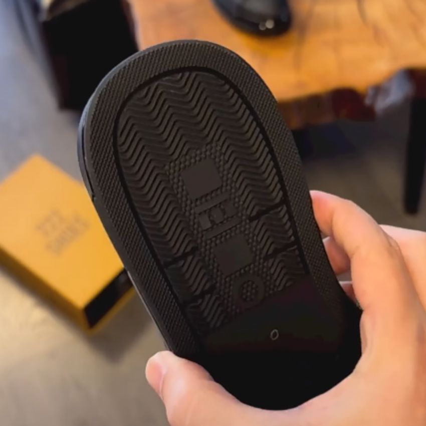 Stylish Men's Sneaker
