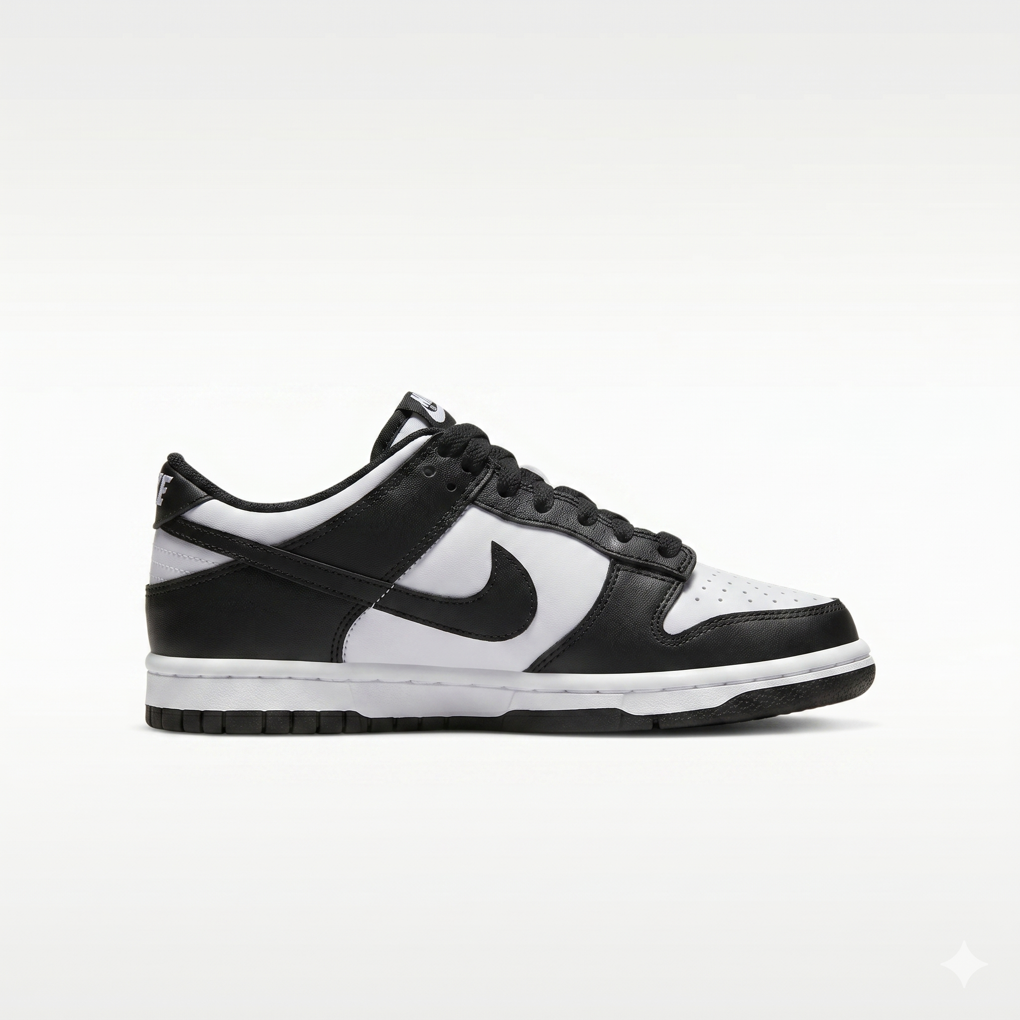 Dunk Low Sneakers